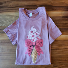 Load image into Gallery viewer, Bri's Closet

